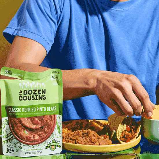 Classic Refried Pinto Beans (12 Pack) A Dozen Cousins